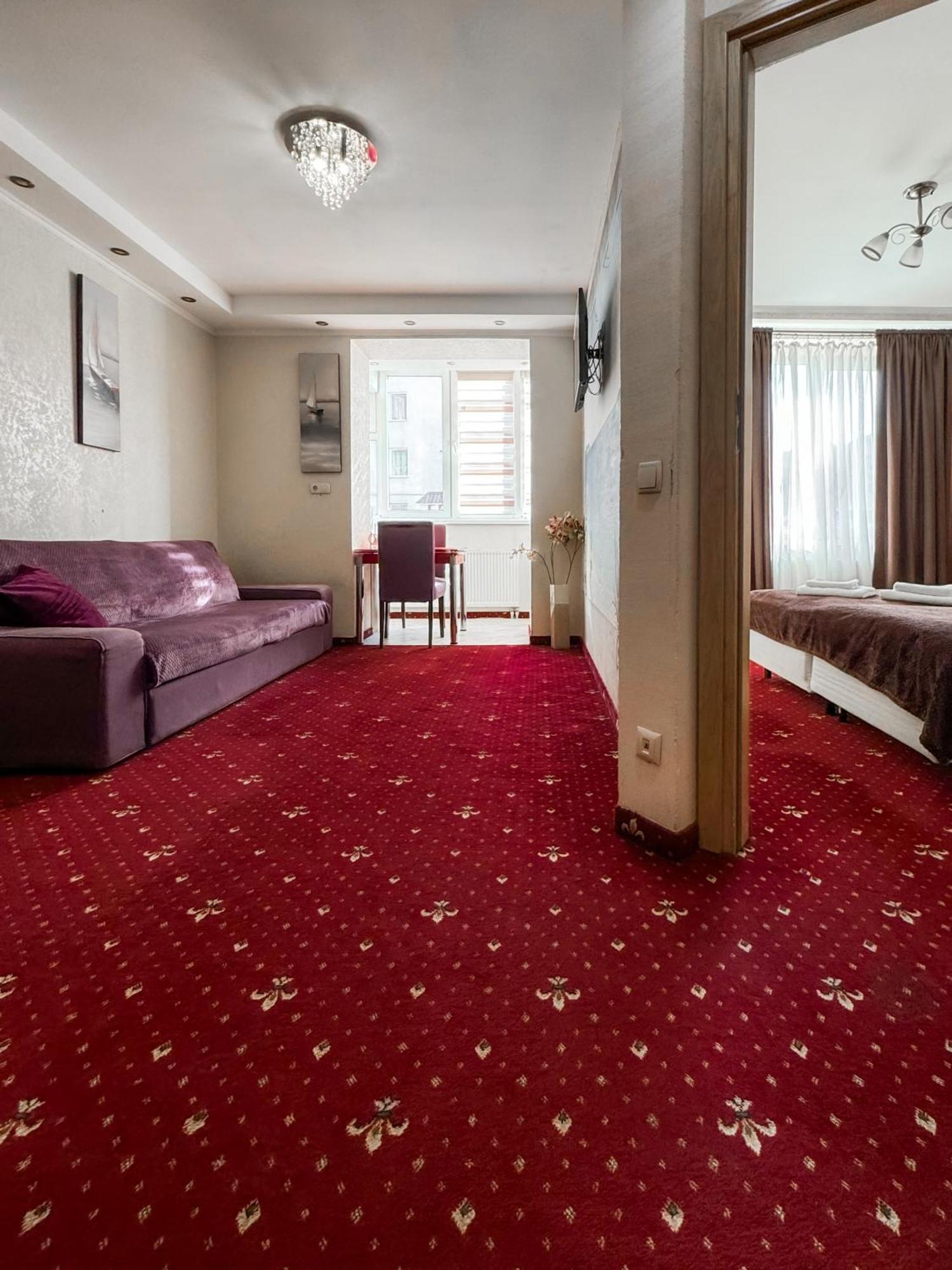 Apartments Deluxe Ivano-Frankivsk Eksteriør billede