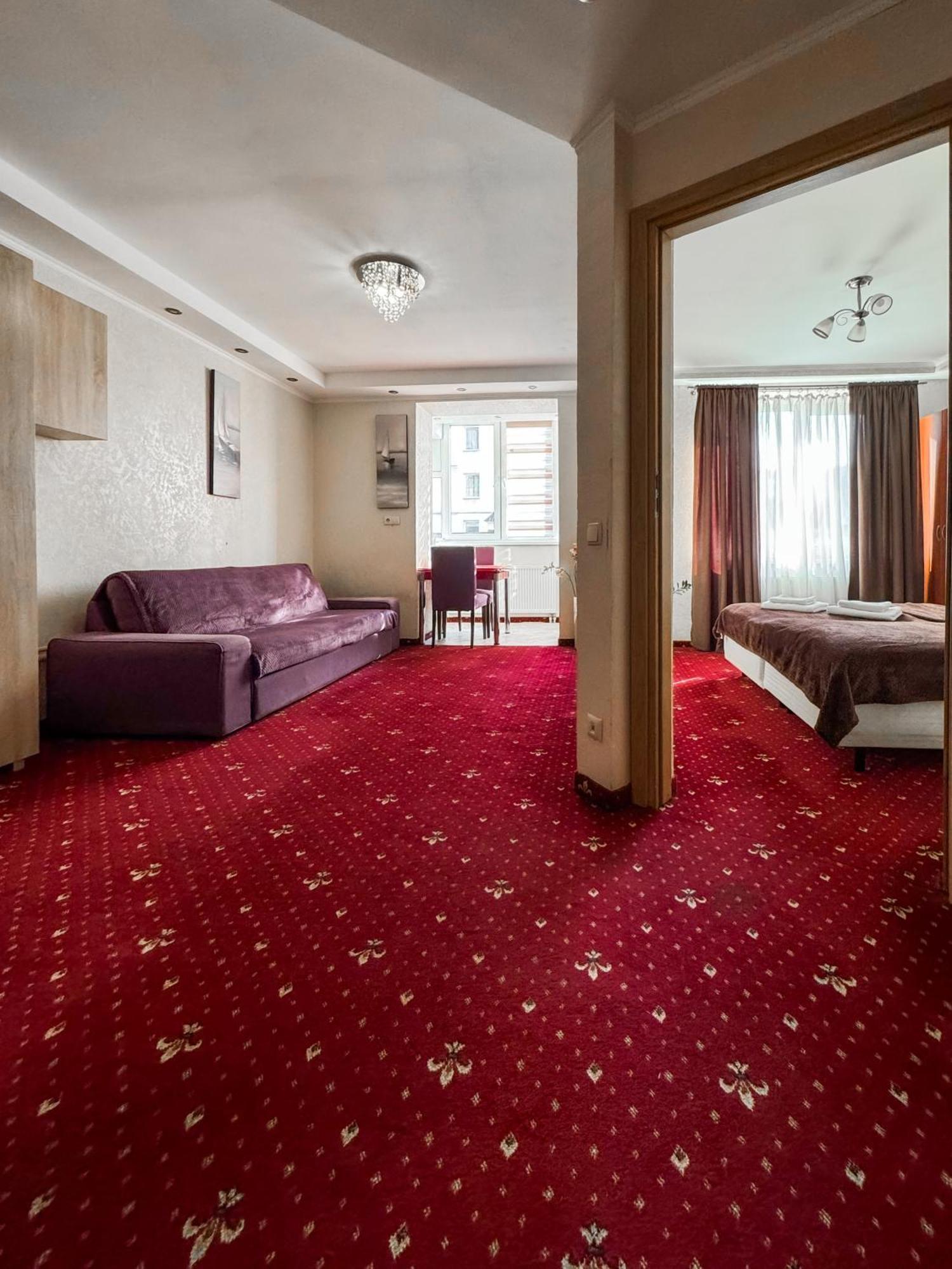 Apartments Deluxe Ivano-Frankivsk Eksteriør billede