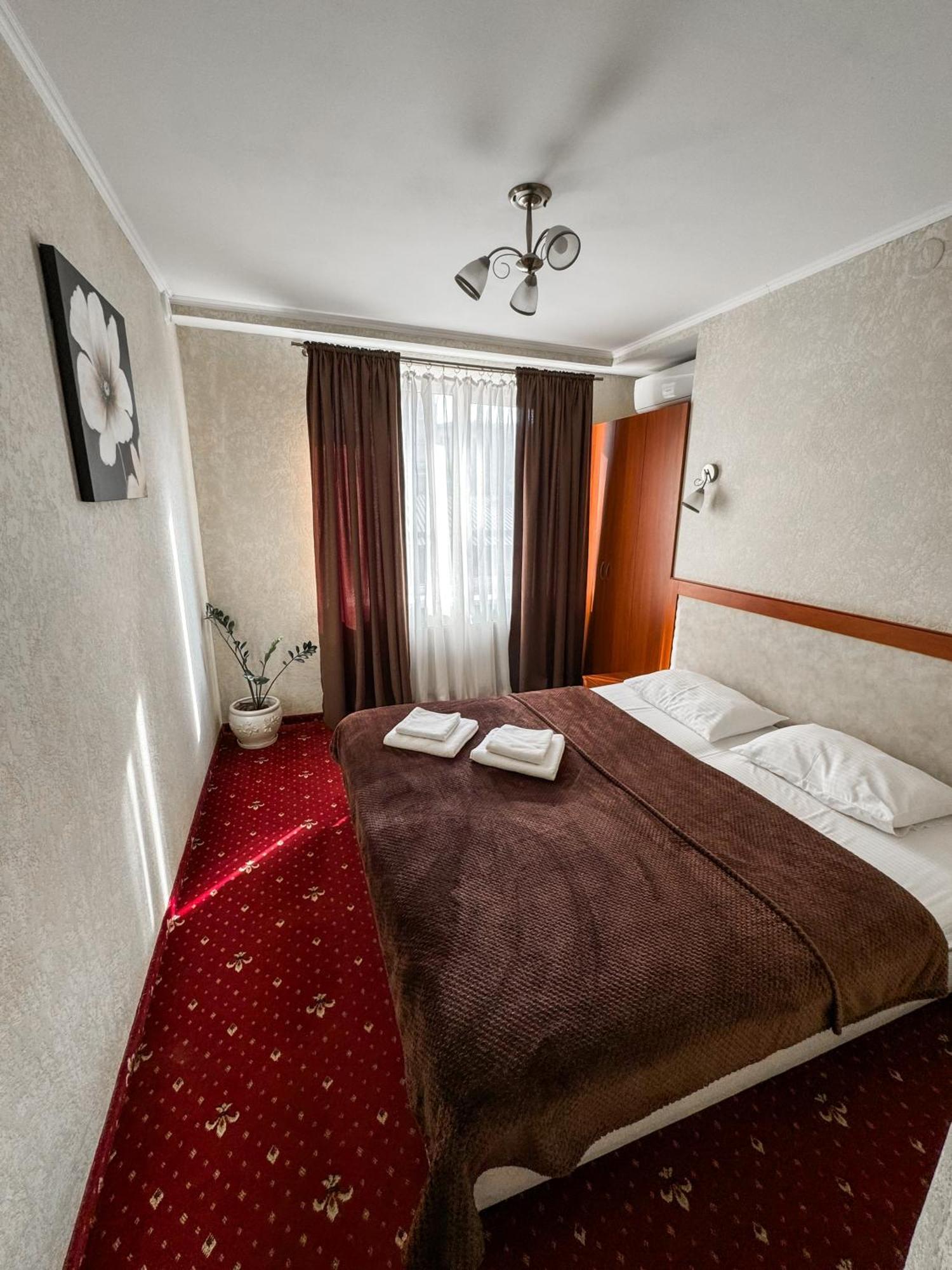 Apartments Deluxe Ivano-Frankivsk Eksteriør billede