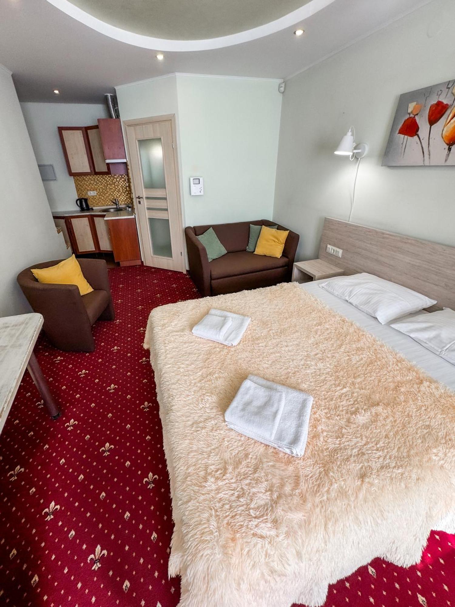 Apartments Deluxe Ivano-Frankivsk Eksteriør billede