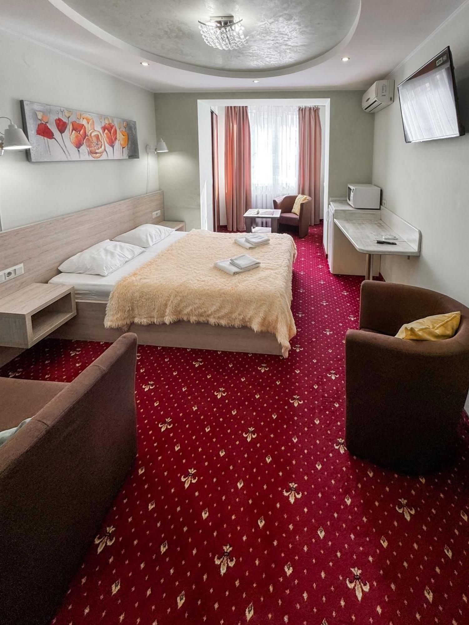 Apartments Deluxe Ivano-Frankivsk Eksteriør billede
