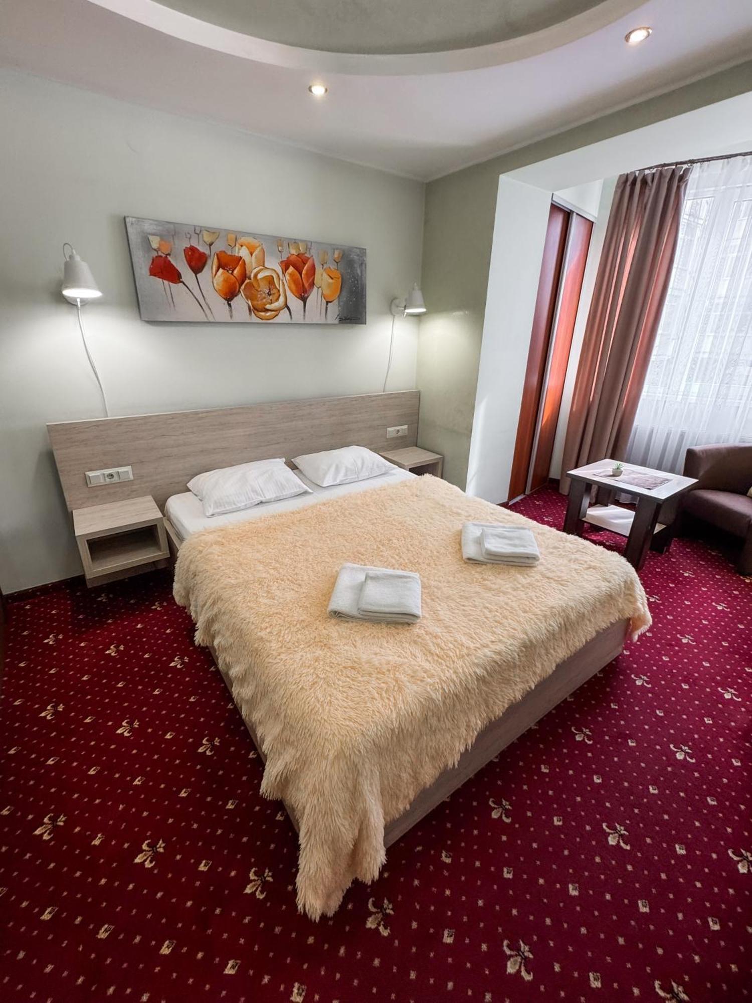 Apartments Deluxe Ivano-Frankivsk Eksteriør billede
