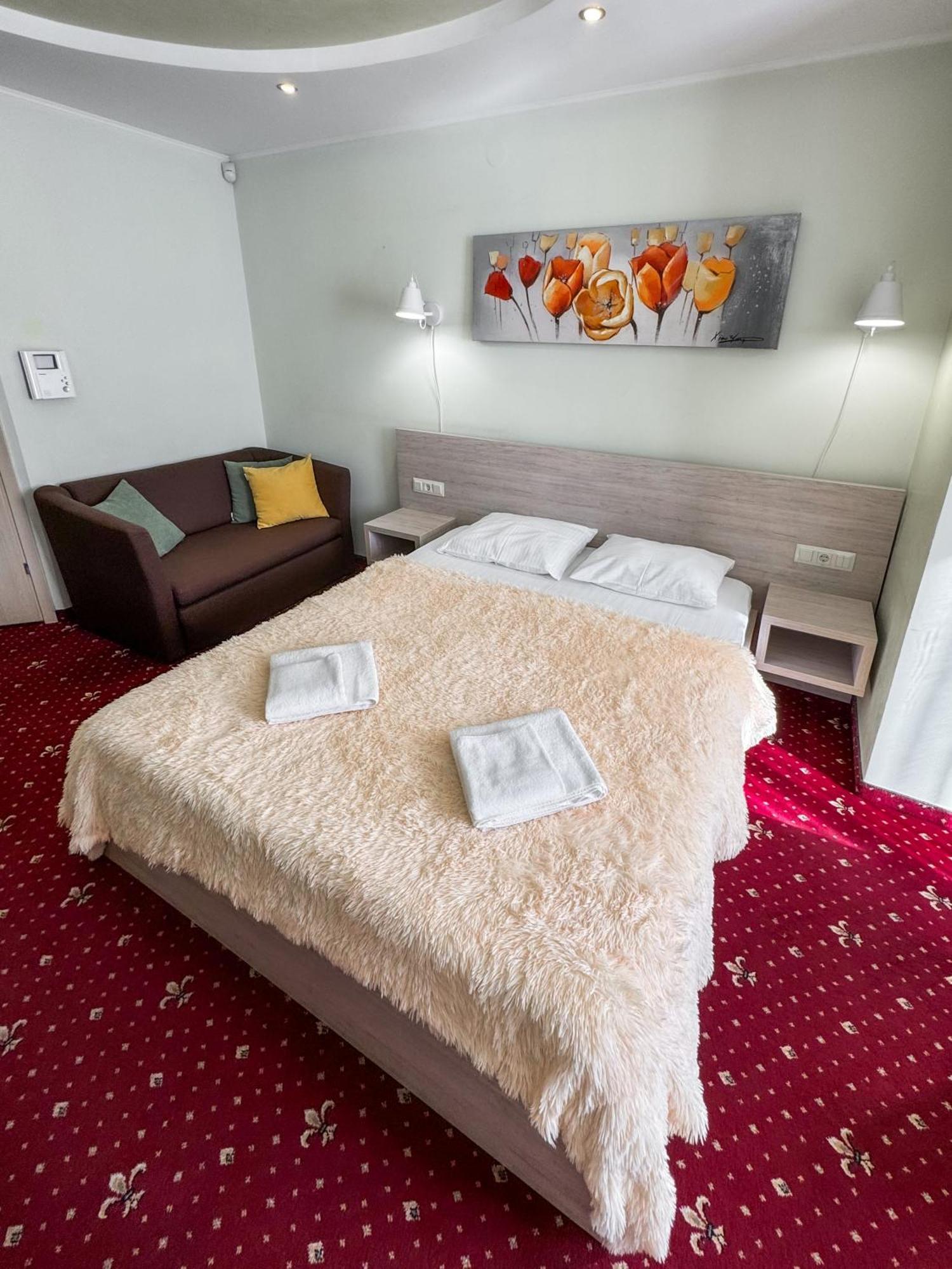 Apartments Deluxe Ivano-Frankivsk Eksteriør billede