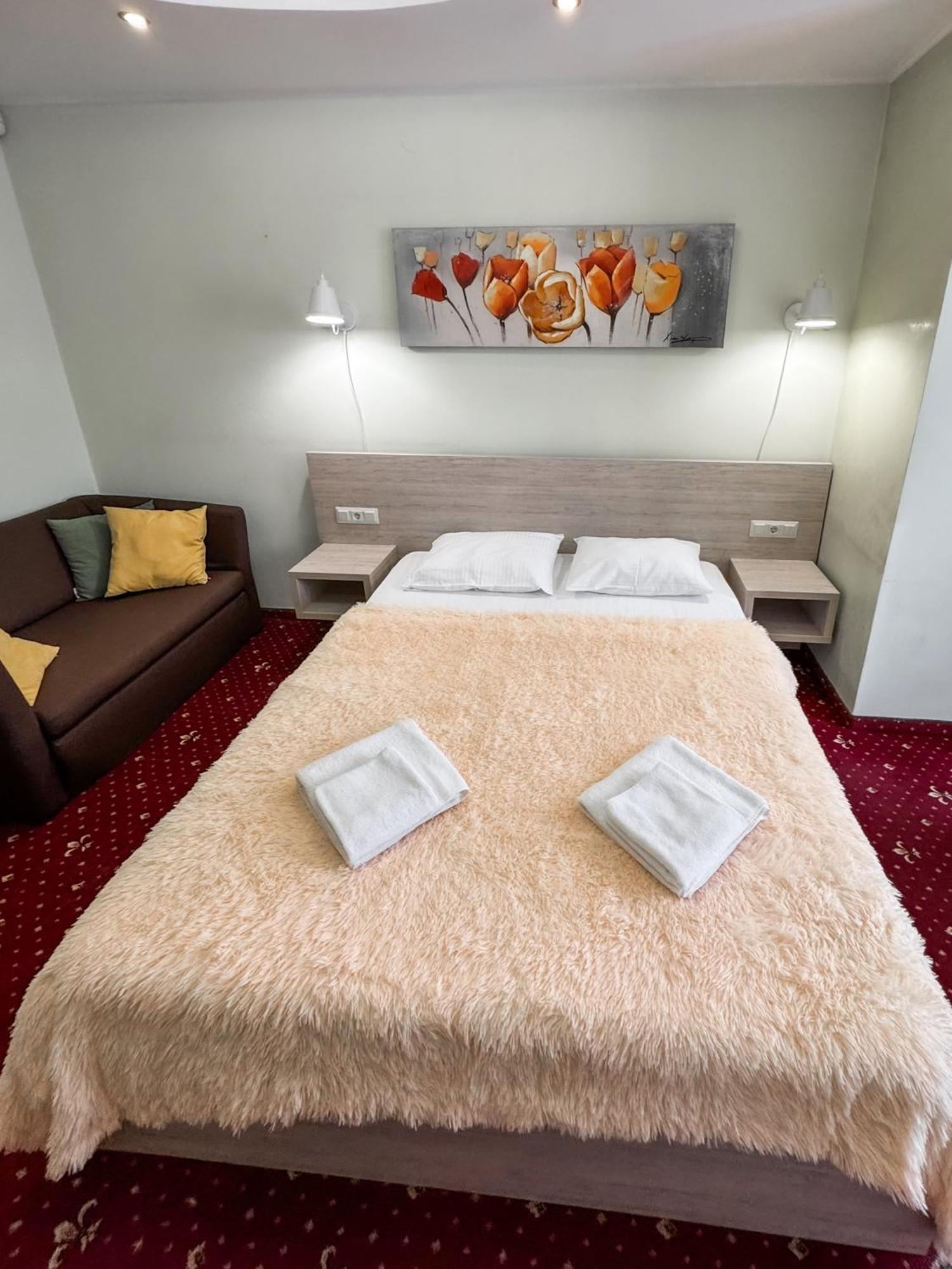 Apartments Deluxe Ivano-Frankivsk Eksteriør billede