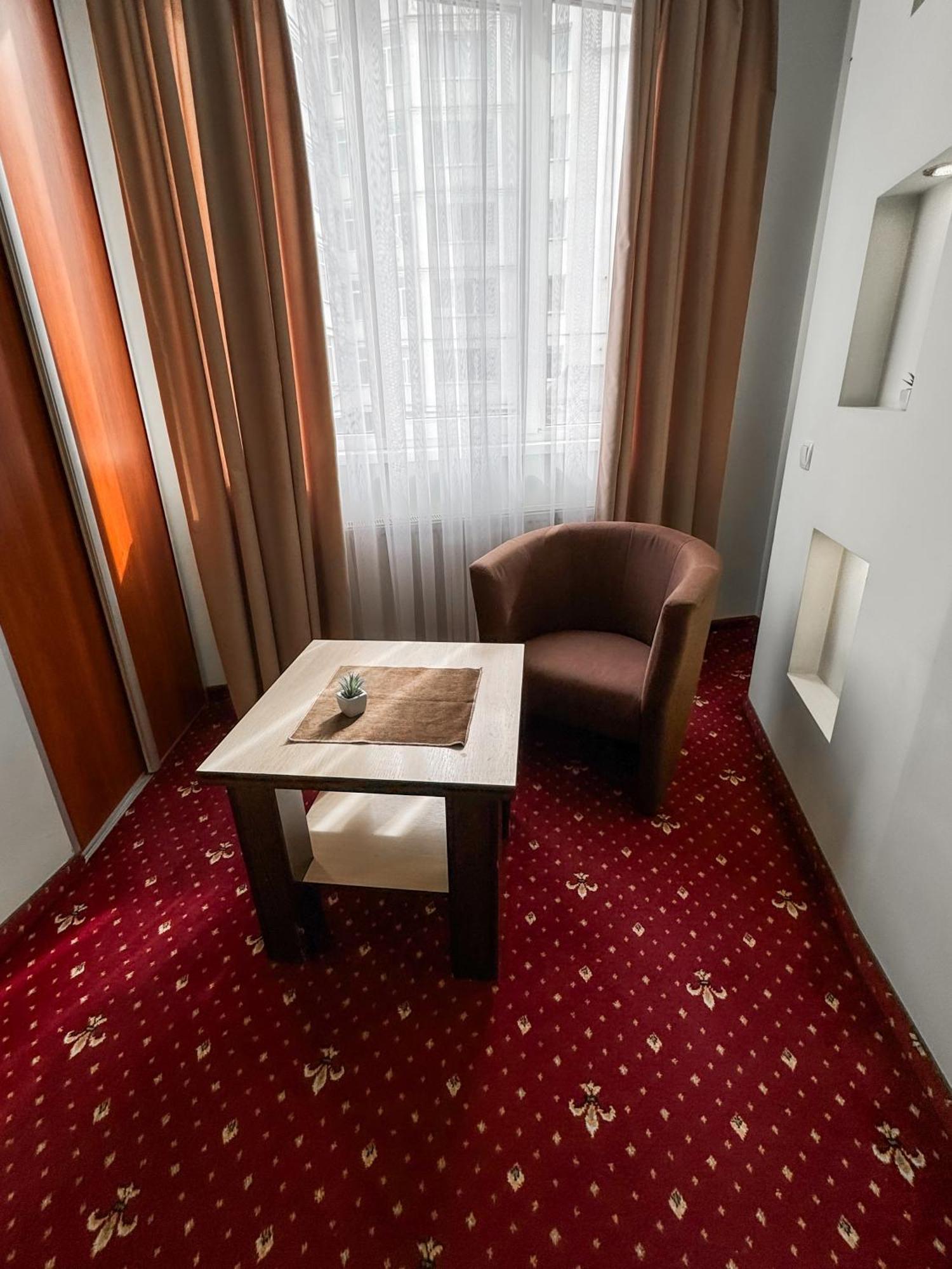 Apartments Deluxe Ivano-Frankivsk Eksteriør billede