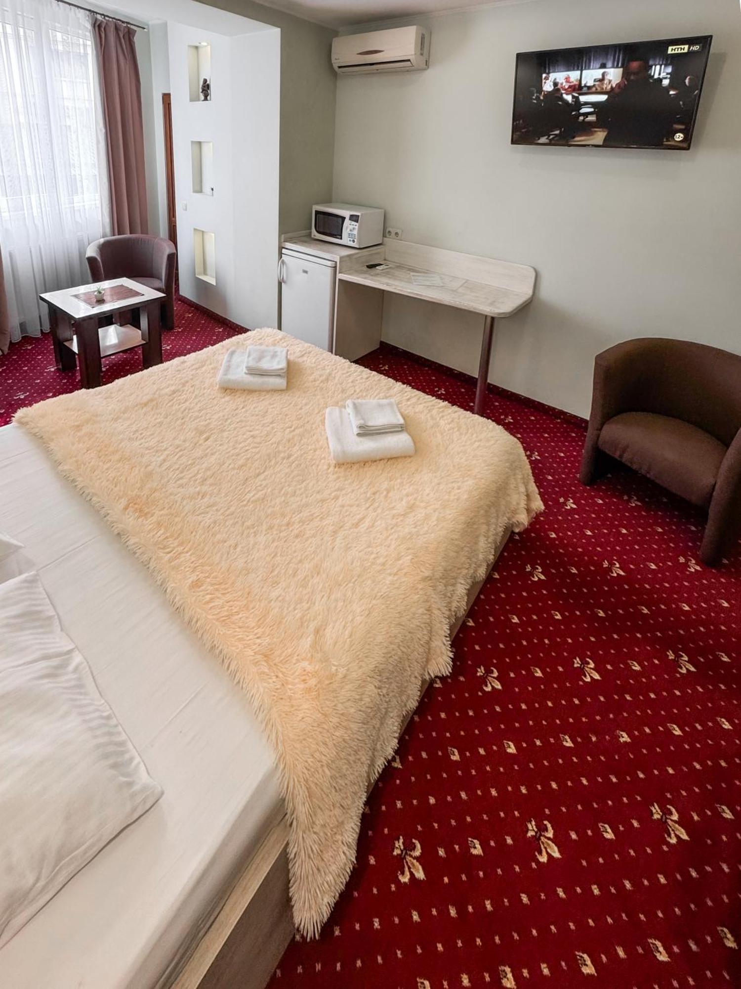 Apartments Deluxe Ivano-Frankivsk Eksteriør billede