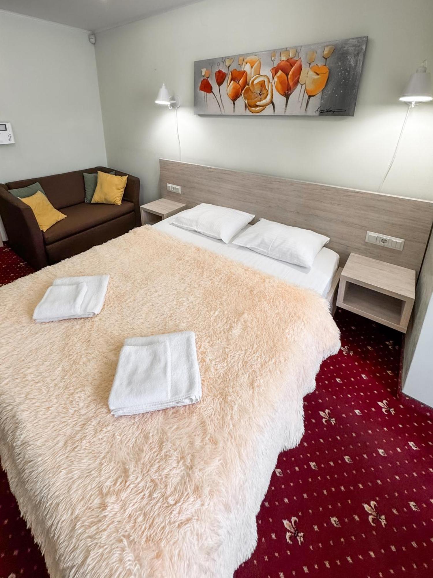 Apartments Deluxe Ivano-Frankivsk Eksteriør billede