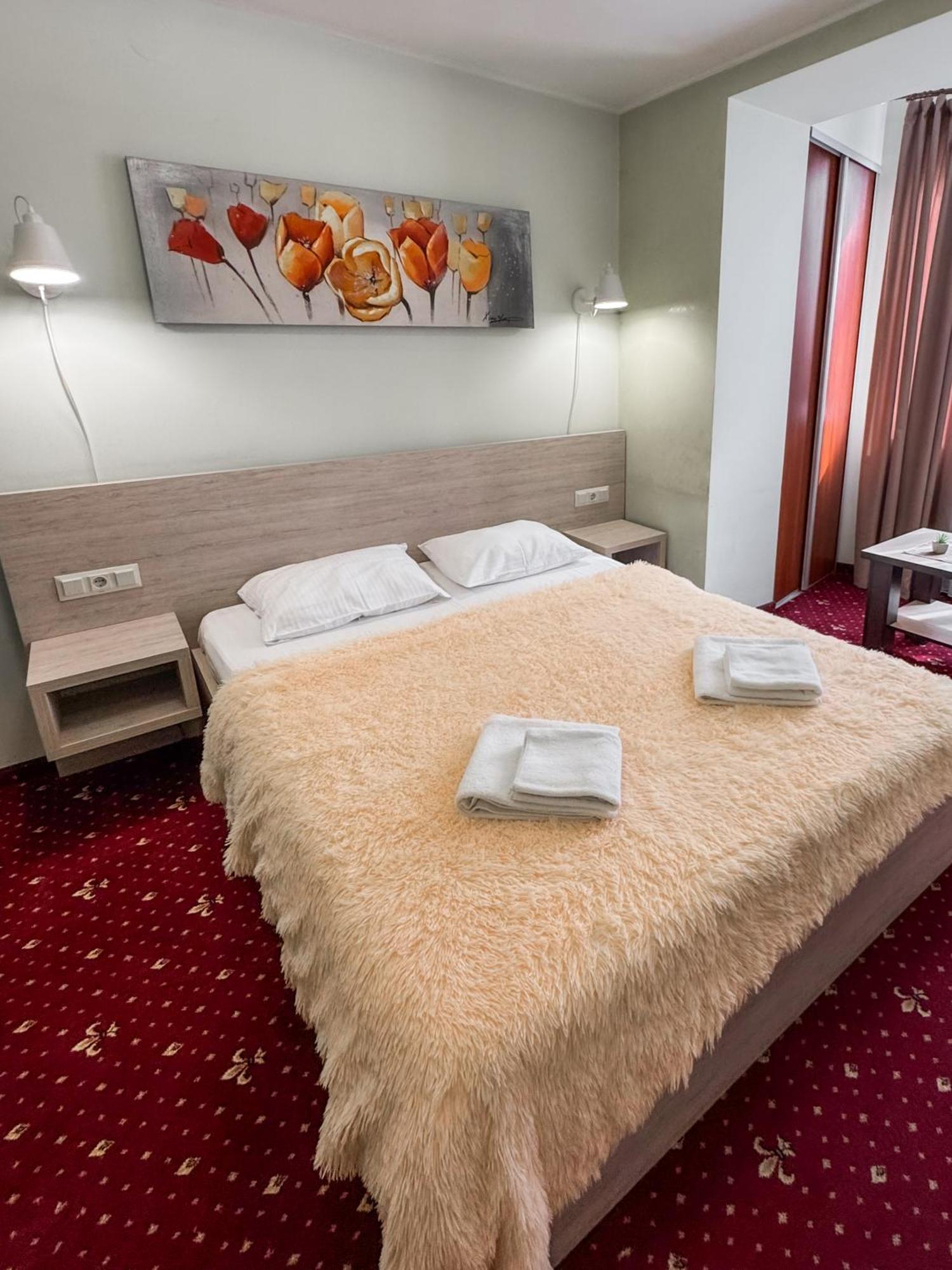 Apartments Deluxe Ivano-Frankivsk Eksteriør billede