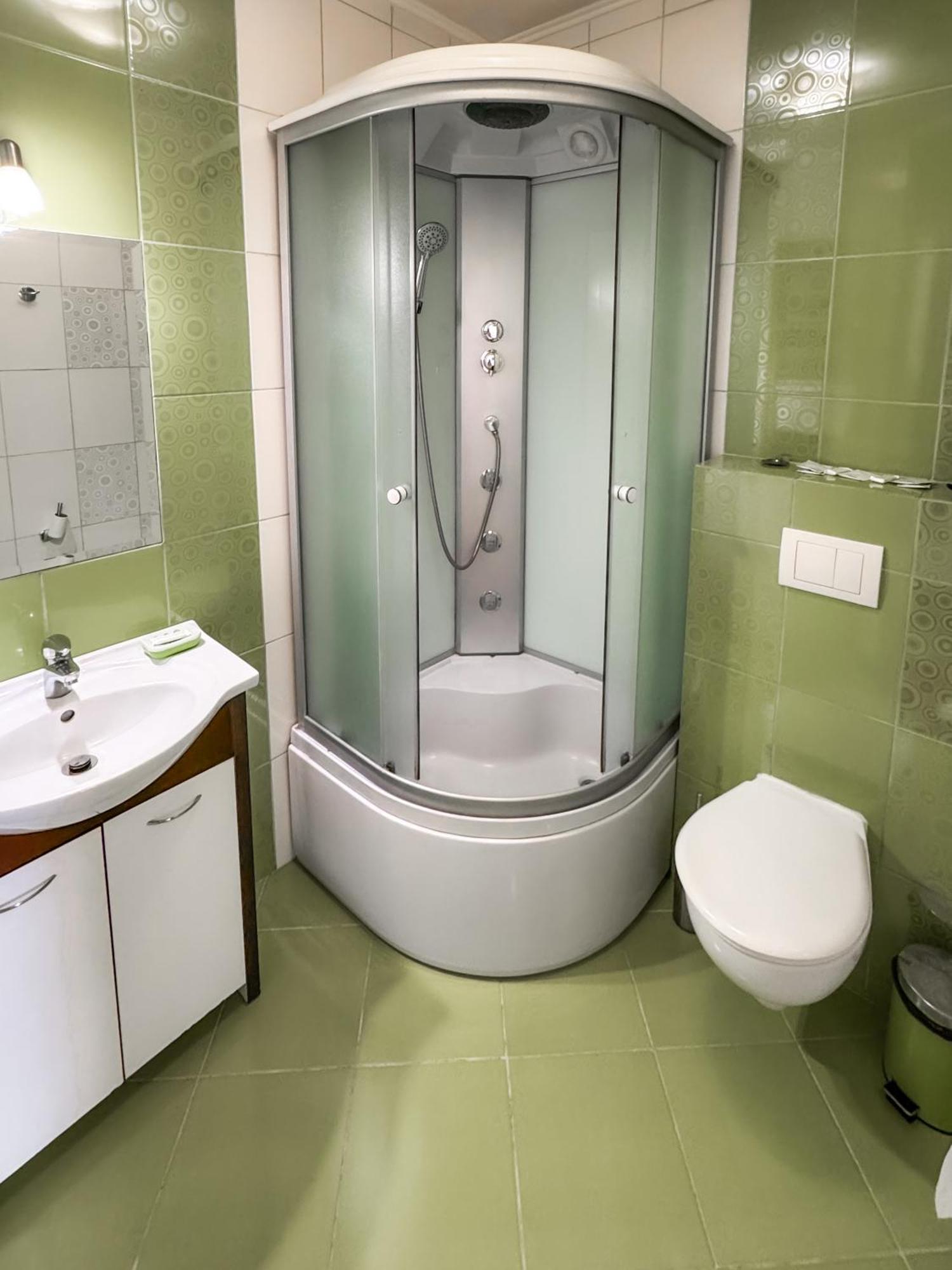Apartments Deluxe Ivano-Frankivsk Eksteriør billede