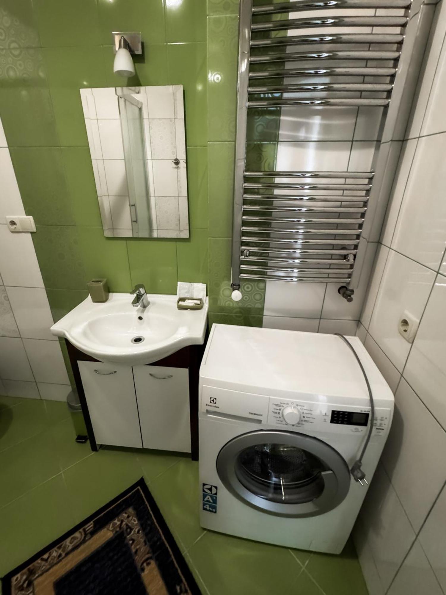 Apartments Deluxe Ivano-Frankivsk Eksteriør billede