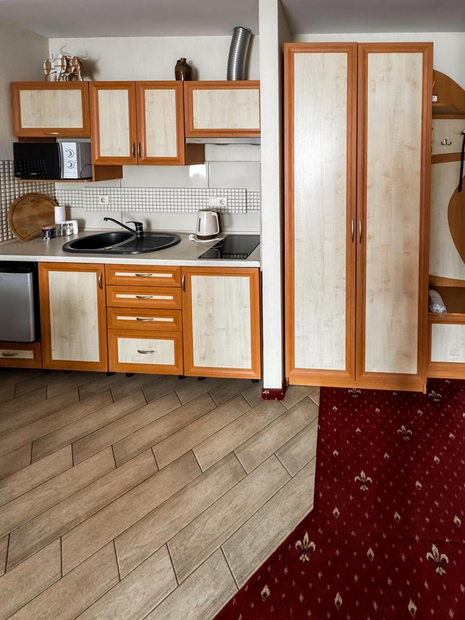 Apartments Deluxe Ivano-Frankivsk Eksteriør billede