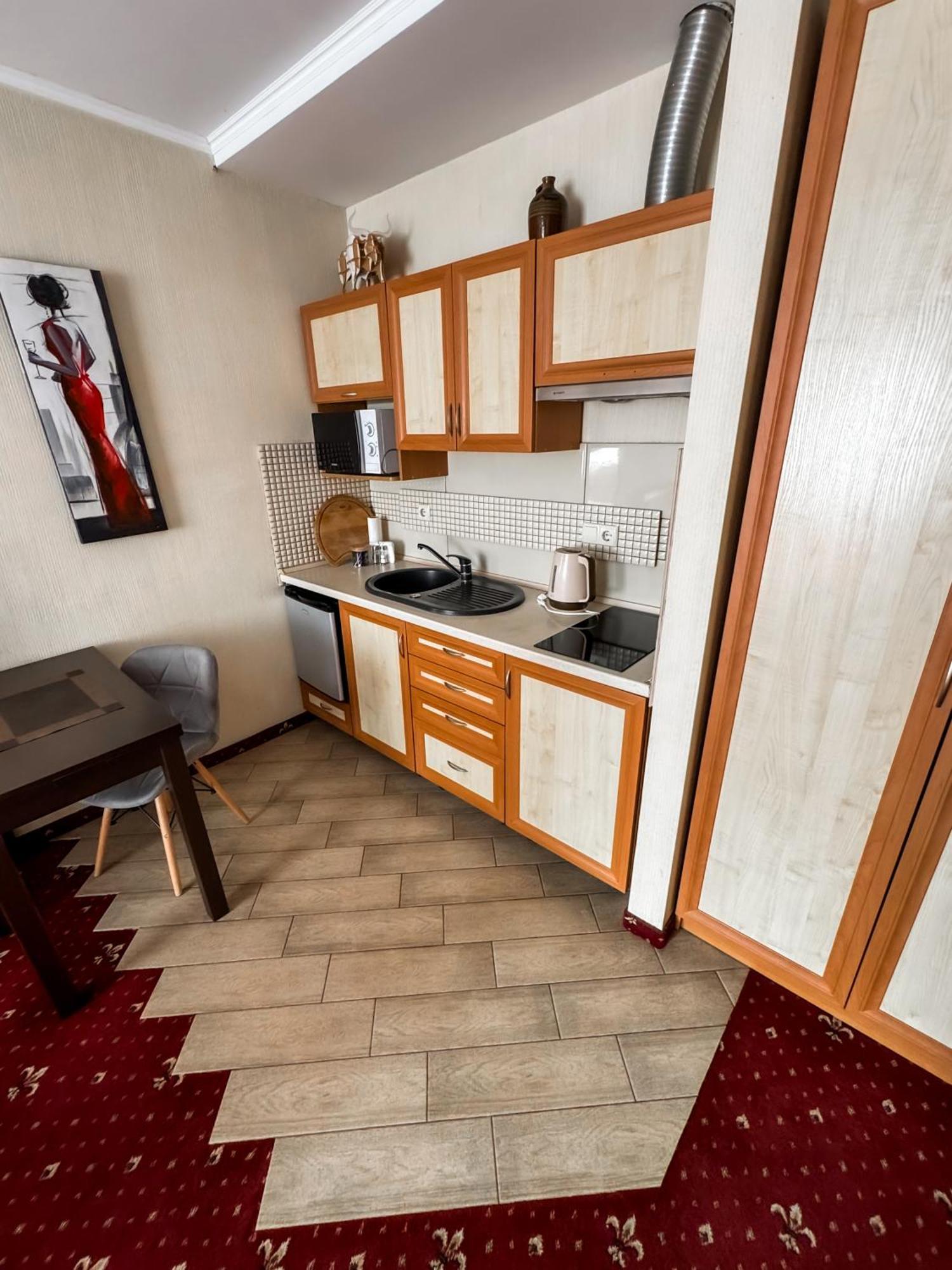 Apartments Deluxe Ivano-Frankivsk Eksteriør billede